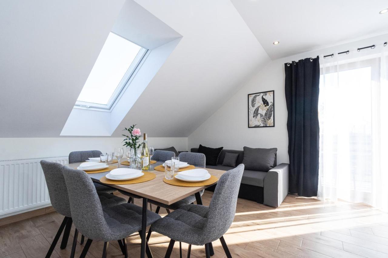 Apartamenty Jantar Łeba Exteriör bild